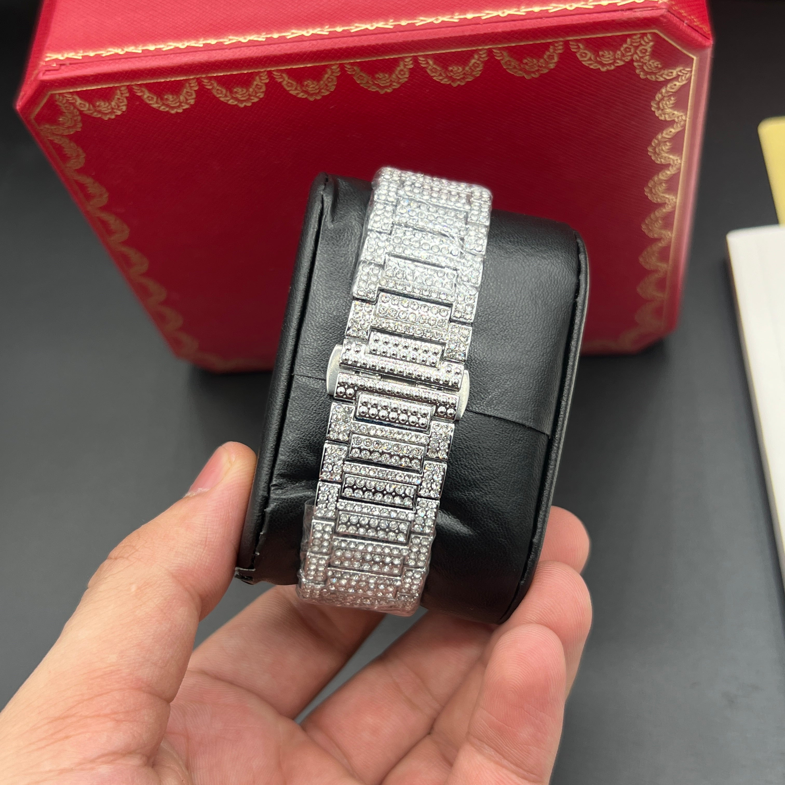 Patek Phillippe STONES WATCH QUARTZ HUB